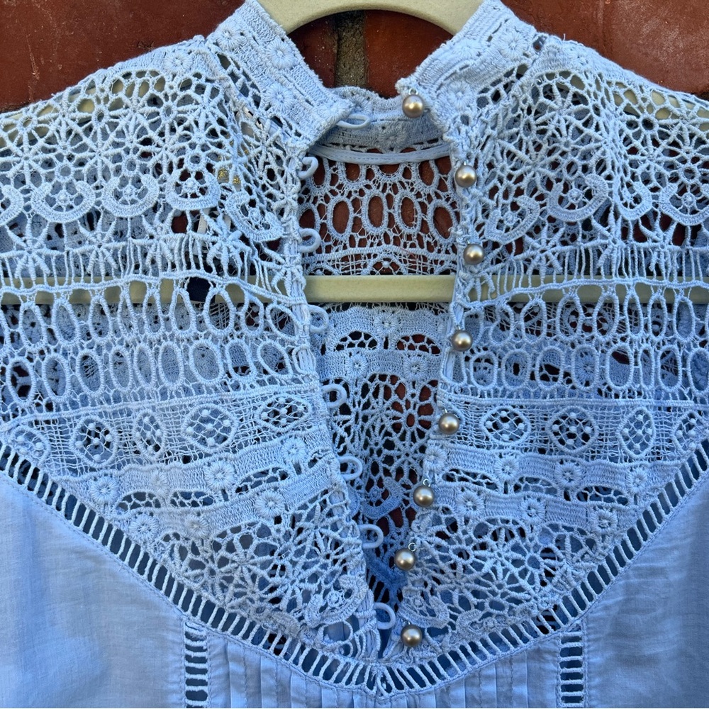 Tracy Reese Blue Lace Tunic With Button Up Back - Picture 6 of 7